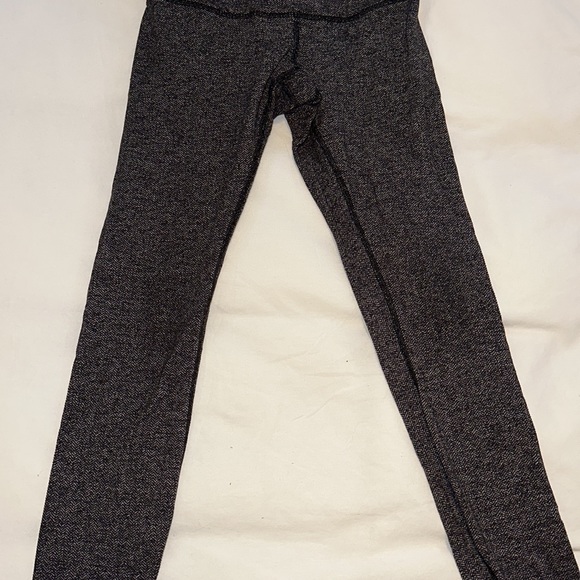Lululemon leggings - Picture 4 of 4